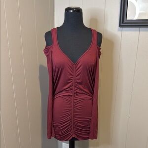 B4 VENUS Women’s Medium Burgundy Ruched Cold Shoulder Long Sleeve Tunic